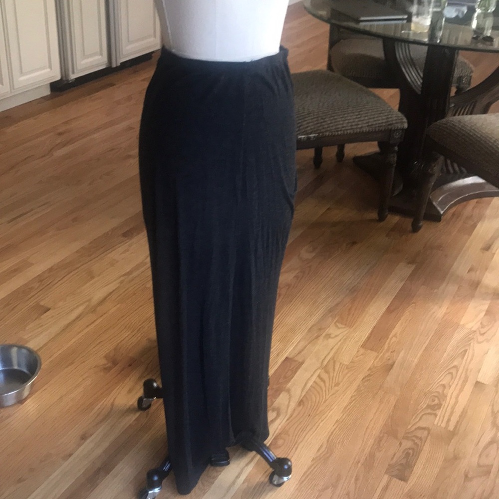 High wasted maxi skirt